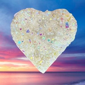 Aura quartz cluster heart